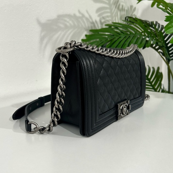 Authentic Like New 2022 Chanel Black Caviar Medium Boy Bag w Full Set - Picture 6 of 15